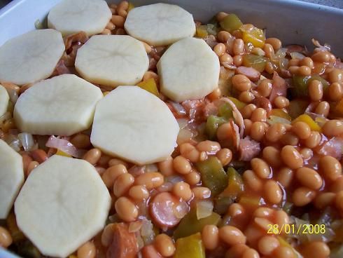 Zapiekanka Anuli z fasolka. Zapiekanka Anuli z fasolka.