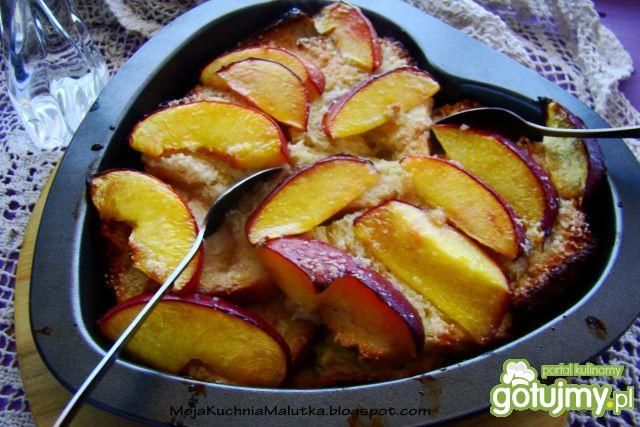 Zapiekanka chlebowa z nektarynkami  Zapiekanka chlebowa z nektarynkami