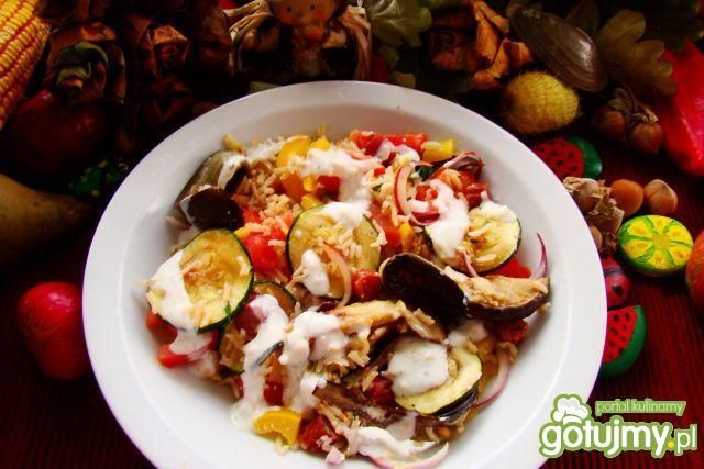 Zapiekanka jesienna z sosem czosnkowym