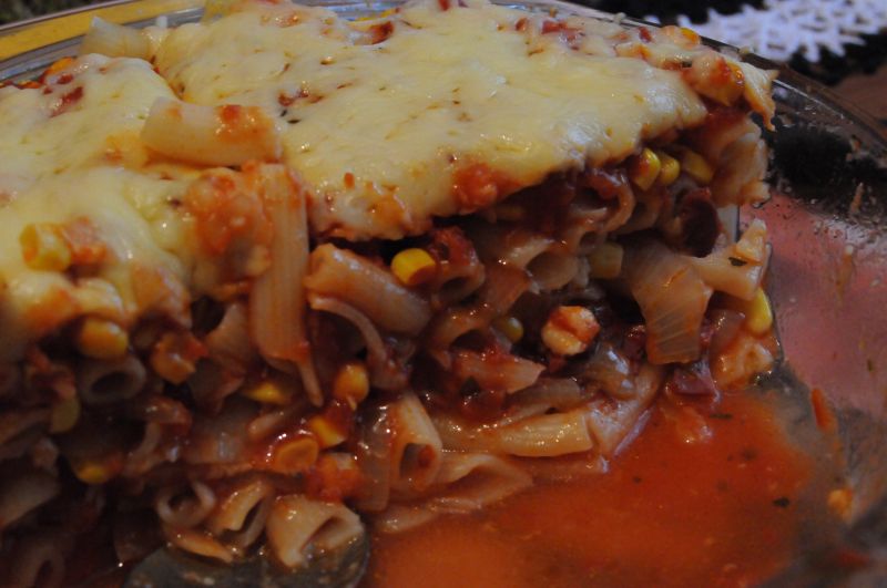 Zapiekanka makaronowa Zapiekanka makaronowa