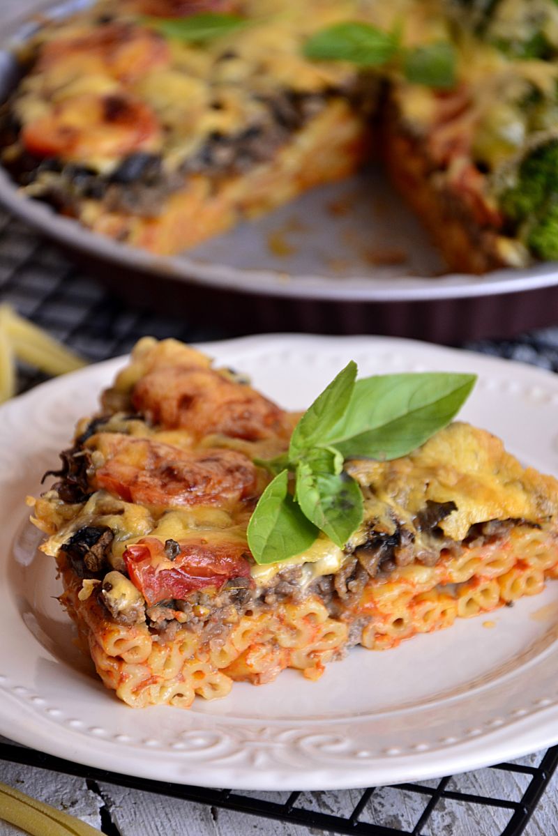 Zapiekanka makaronowa a'la pizza