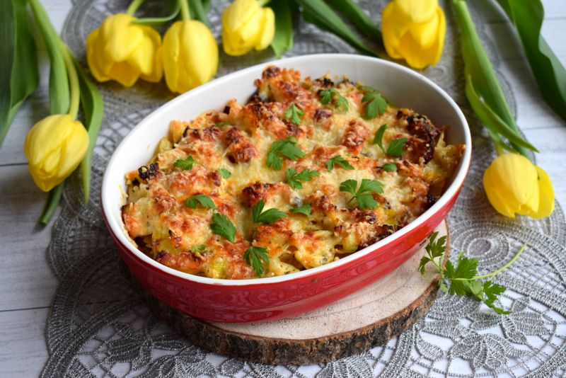 Zapiekanka makaronowa z boczkiem i porem Zapiekanka makaronowa z boczkiem i porem