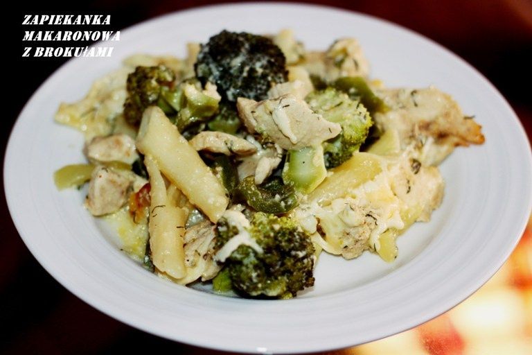 Zapiekanka makaronowa z brokułami