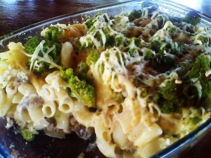 Zapiekanka makaronowa z brokułem