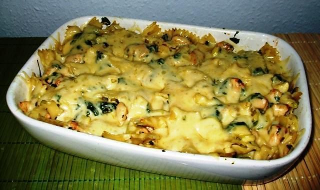 Zapiekanka makaronowa z cukinią Zapiekanka makaronowa z cukinią