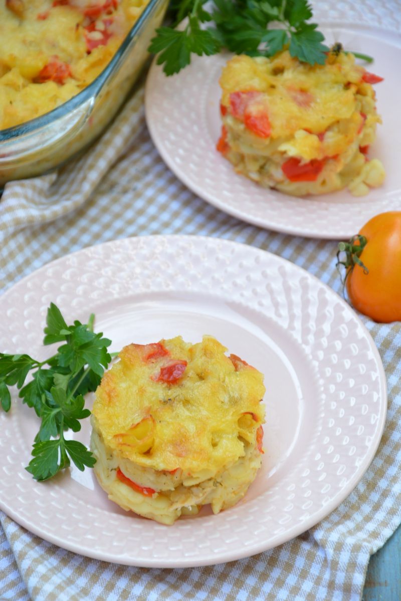 Zapiekanka makaronowa z kurczakiem i papryką