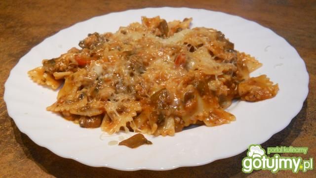 Zapiekanka makaronowa z mięsem mielonym Zapiekanka makaronowa z mięsem mielonym