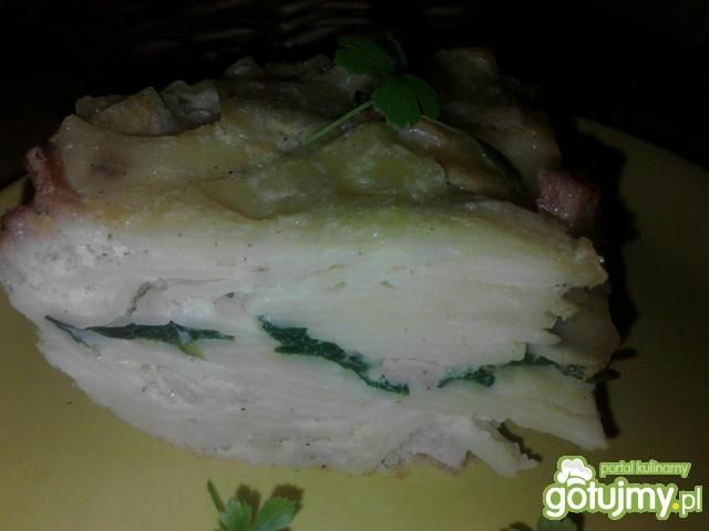 Zapiekanka makaronowa z serem i szynką 