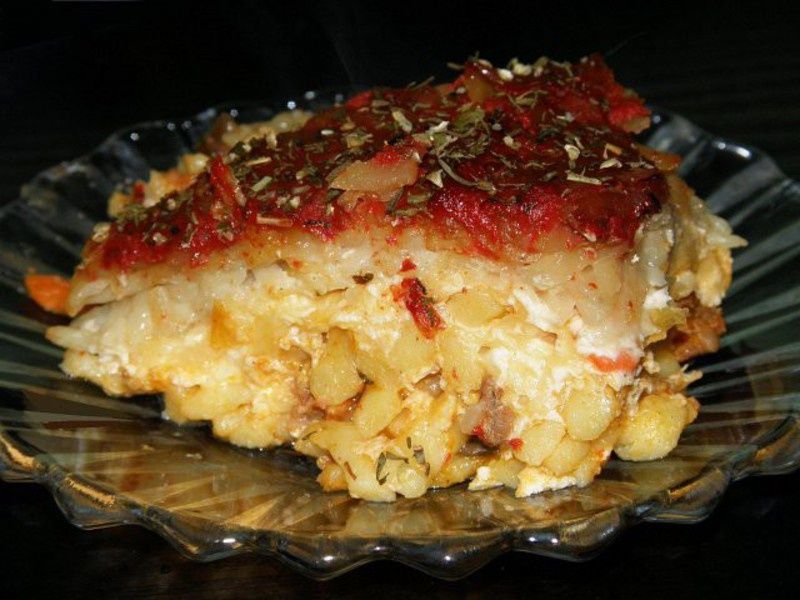 Zapiekanka makaronowa z sosem śmietanowym Zapiekanka makaronowa z sosem śmietanowym