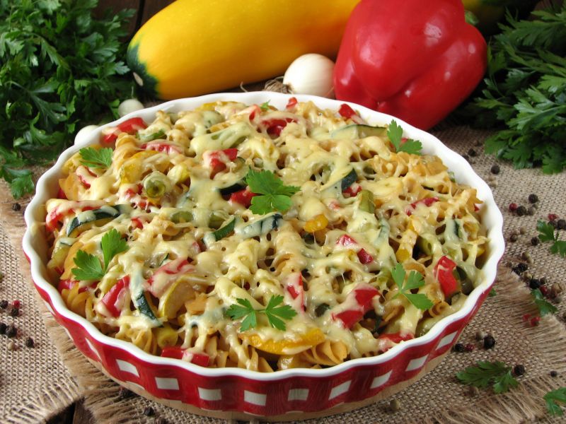 Zapiekanka makaronowa z warzywami