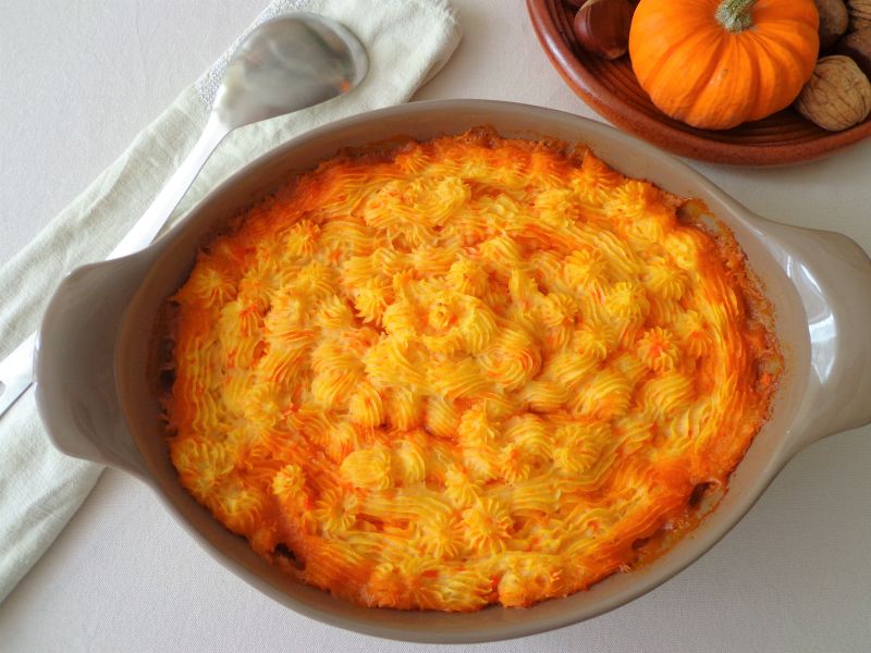 Zapiekanka mięsno-grzybowa z purée z ziemniaków Zapiekanka mięsno-grzybowa z purée z ziemniaków