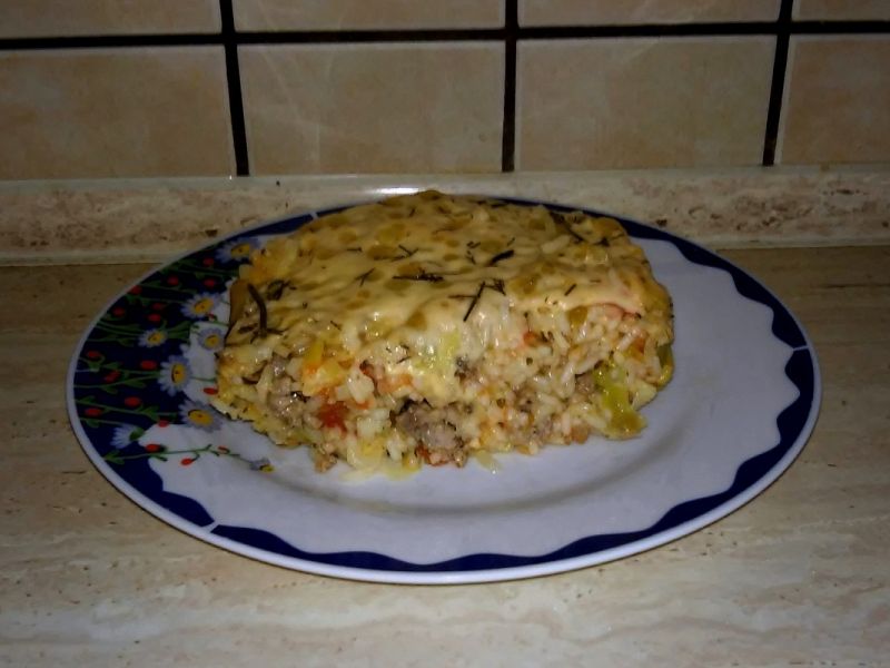 Zapiekanka pomidorowo - porowa z mięsem Zapiekanka pomidorowo - porowa z mięsem
