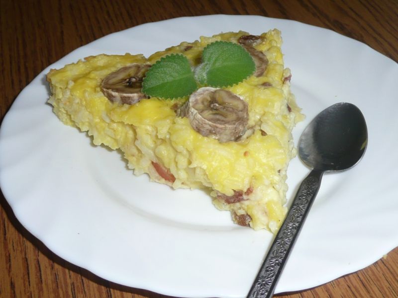 Zapiekanka ryżowa z jabłkami i bananami 