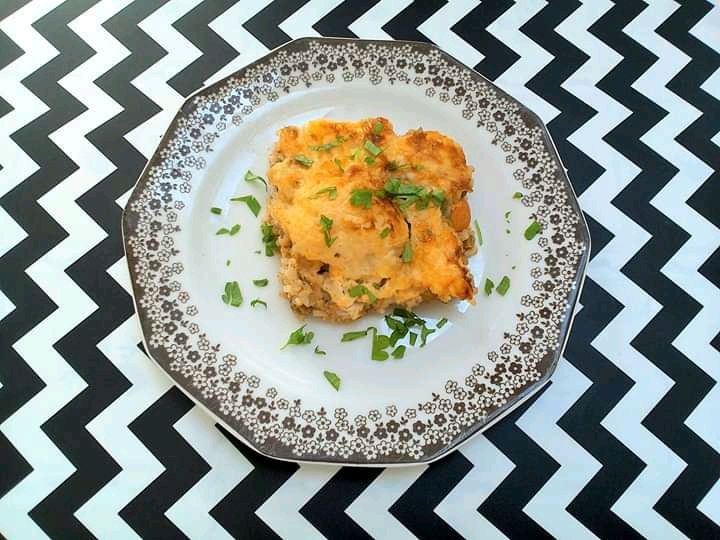 Zapiekanka ryżowa z kalafiorem i mięsem drobiowym