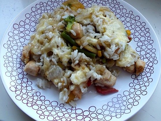 Zapiekanka ryżowo - drobiowa z warzywami Zapiekanka ryżowo - drobiowa z warzywami