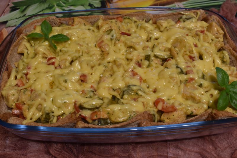 Zapiekanka tostowa z kurczakiem