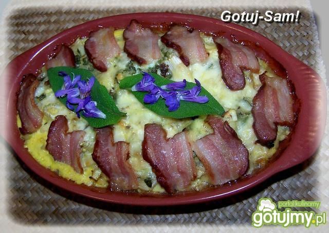 Zapiekanka  warzywna z szałwią Zapiekanka  warzywna z szałwią