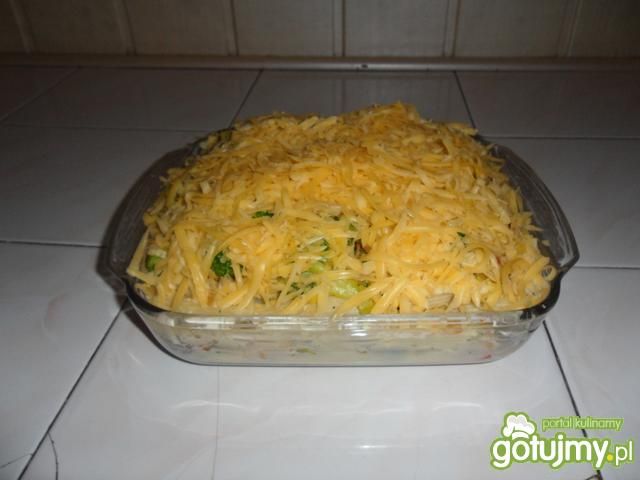 Zapiekanka warzywno-serowa z kurczakiem Zapiekanka warzywno-serowa z kurczakiem