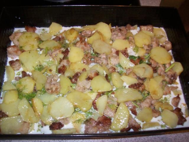 zapiekanka z boczkiem,ziemniakami..