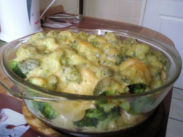 zapiekanka z brokułami 