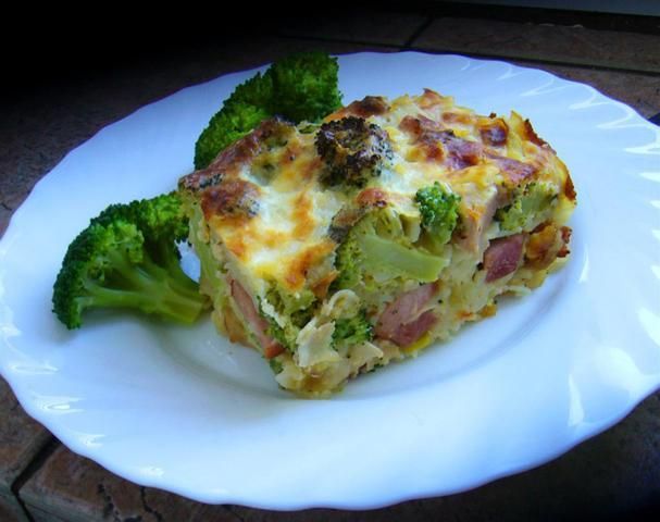 Zapiekanka z brokułem i makaronem