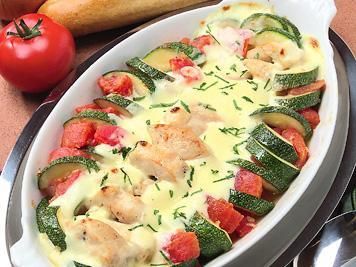 Zapiekanka z cukinią i kurczakiem Zapiekanka z cukinią i kurczakiem