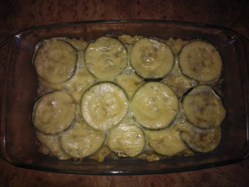 Zapiekanka z cukinii i mięsa mielonego Zapiekanka z cukinii i mięsa mielonego