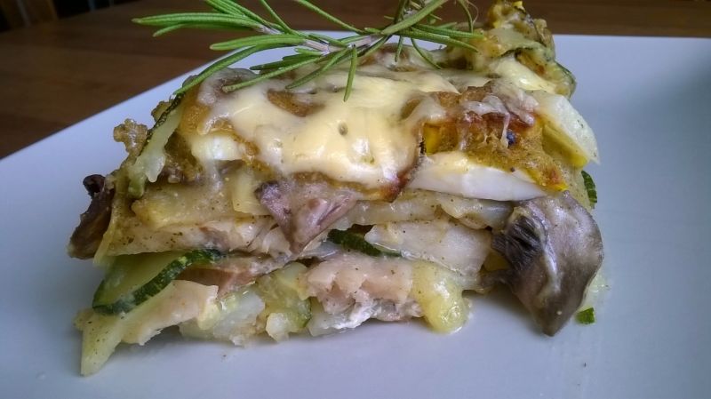 Zapiekanka z dorszem i cukinią Zapiekanka z dorszem i cukinią