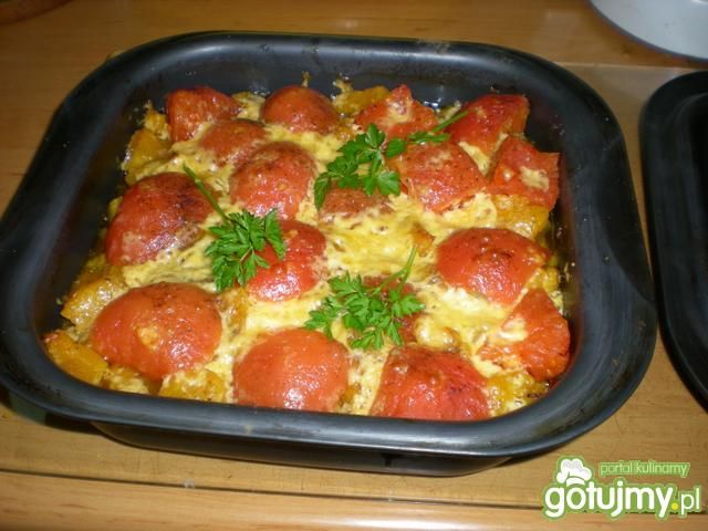 Zapiekanka z dyni z wolowiną. Zapiekanka z dyni z wolowiną.