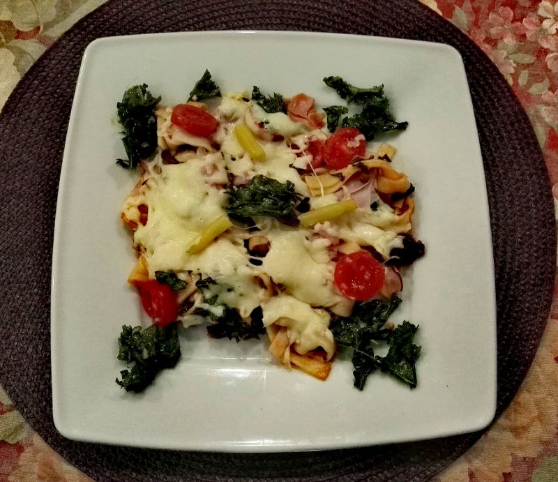 Zapiekanka z fasolką, jarmużem i pomidorami