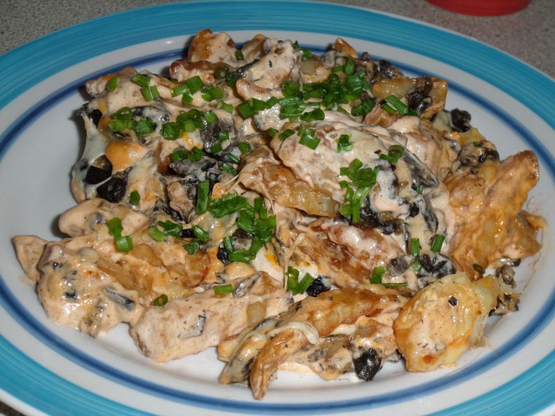 Zapiekanka z frytkami Zapiekanka z frytkami