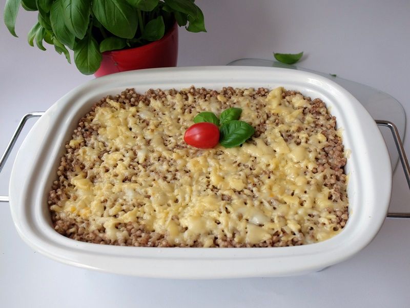 Zapiekanka z kaszy gryczanej i mięsa mielonego Zapiekanka z kaszy gryczanej i mięsa mielonego