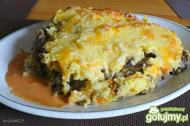 Zapiekanka z kaszy jaglanej z pieczarkam Zapiekanka z kaszy jaglanej z pieczarkam