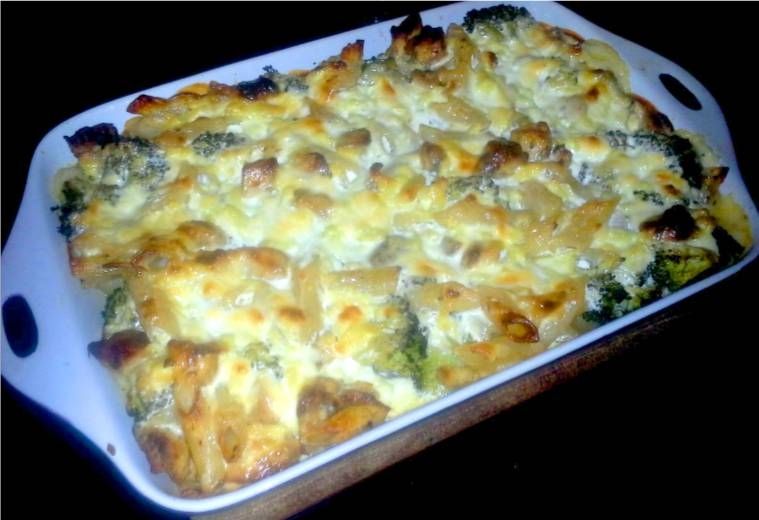 Zapiekanka z kurczakiem i brokułami 