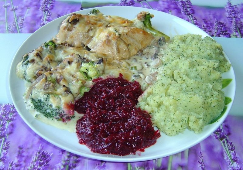 Zapiekanka z kurczakiem i brokułami