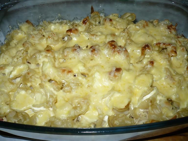 Zapiekanka z makaronem Zapiekanka z makaronem