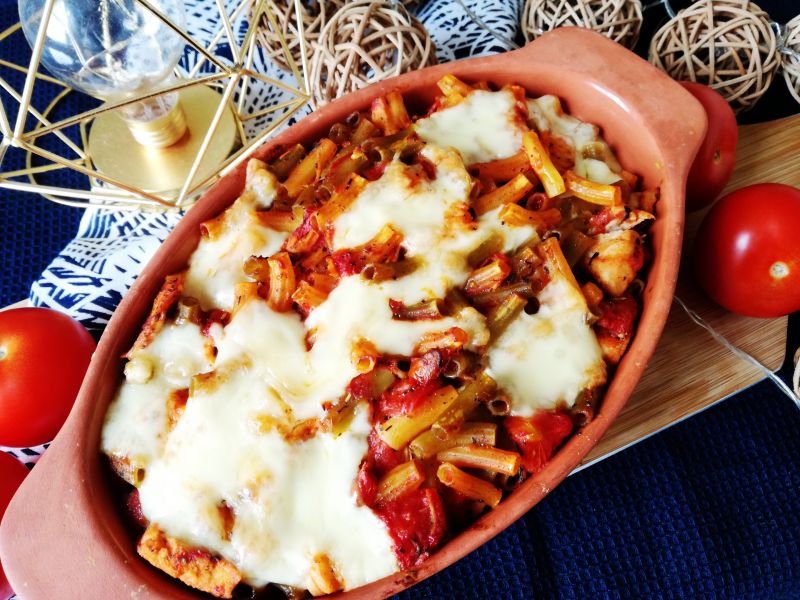 Zapiekanka z makaronem z cukinii  Zapiekanka z makaronem z cukinii