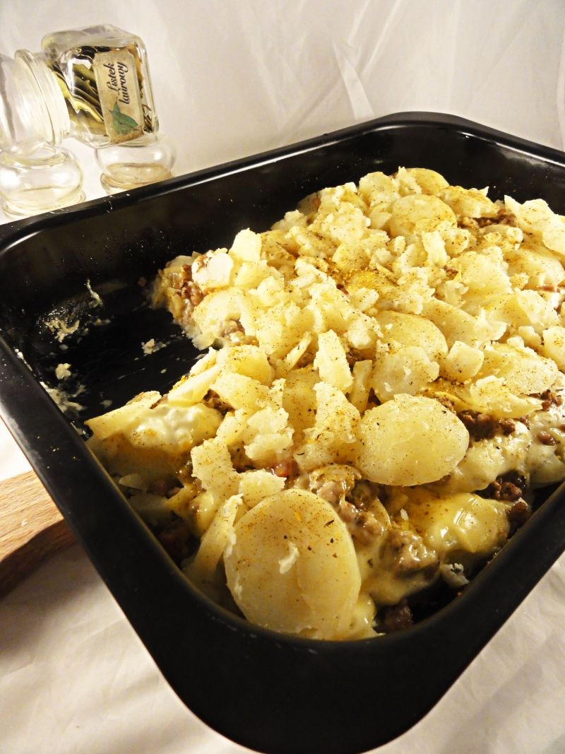 Zapiekanka z mielonym mięsem Zapiekanka z mielonym mięsem