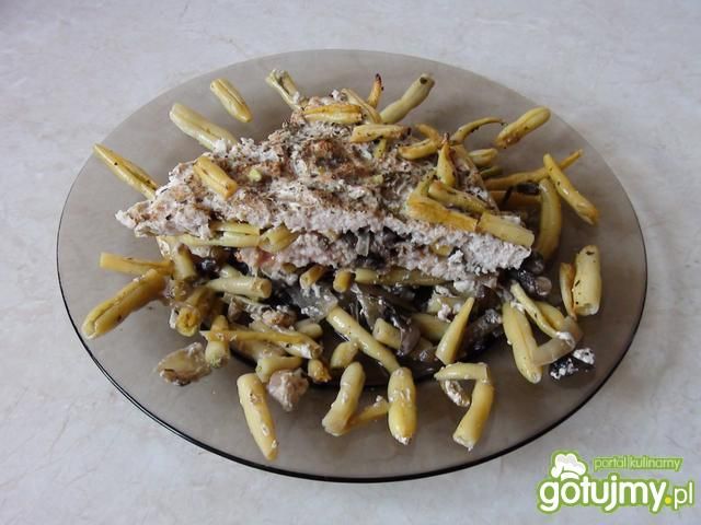 Zapiekanka z mięsa i fasoli szparagowej