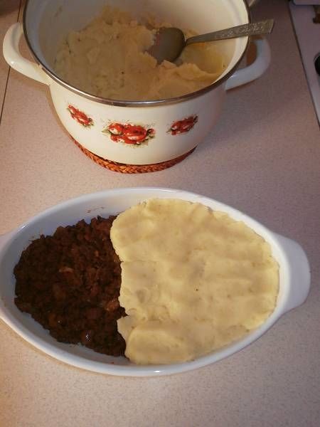 Zapiekanka z mięsa mielonego i z ziemniaków