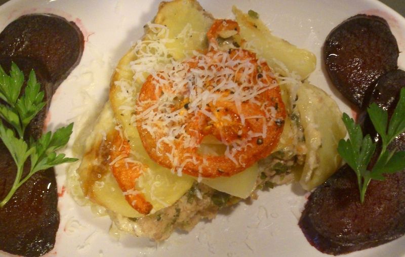 Zapiekanka z mięsa mielonego i ziemniaków