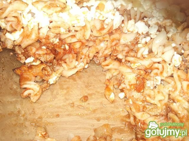 Zapiekanka z mięsem i serkiem wiejskim