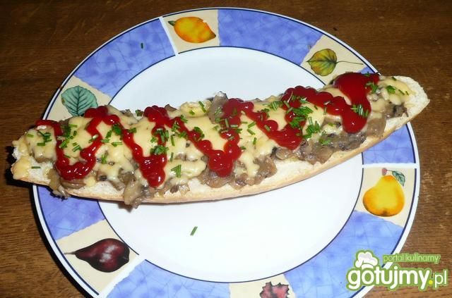 Zapiekanka z pieczarkami Zapiekanka z pieczarkami