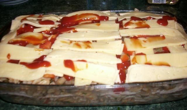 Zapiekanka z sosem camembert Zapiekanka z sosem camembert