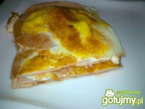 Zapiekanka z szynki i jajek 