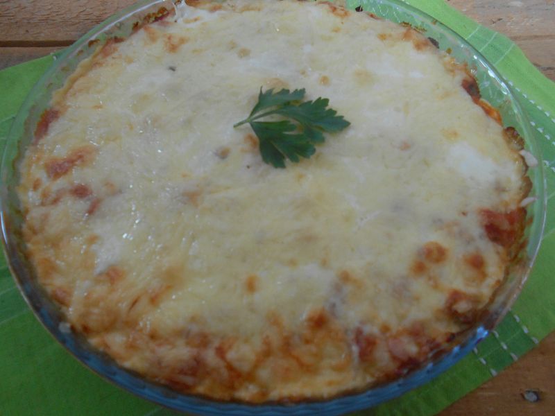 Zapiekanka z tortellini, mięsem i cukinią Zapiekanka z tortellini, mięsem i cukinią