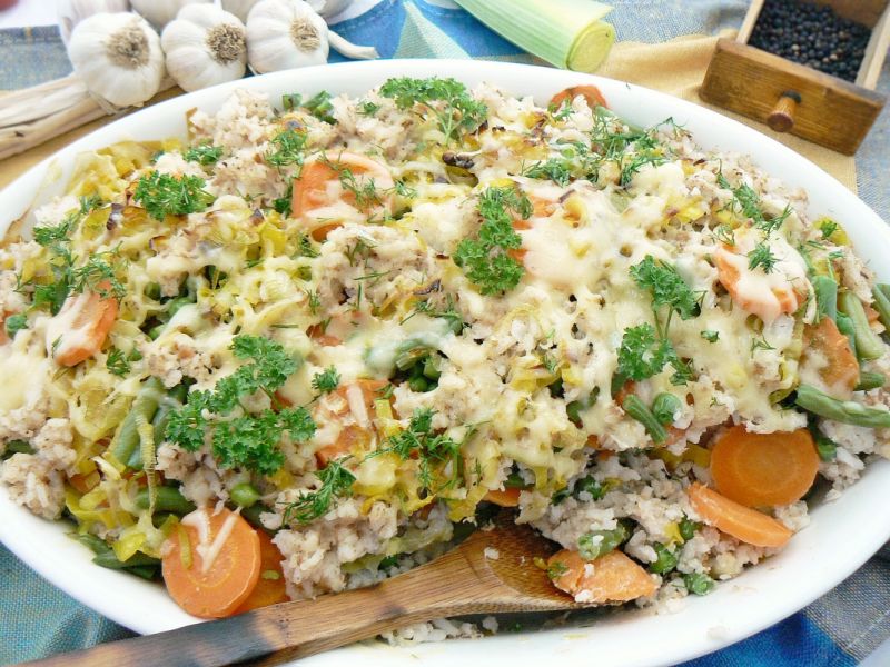 Zapiekanka z tuńczykiem i ryżem 