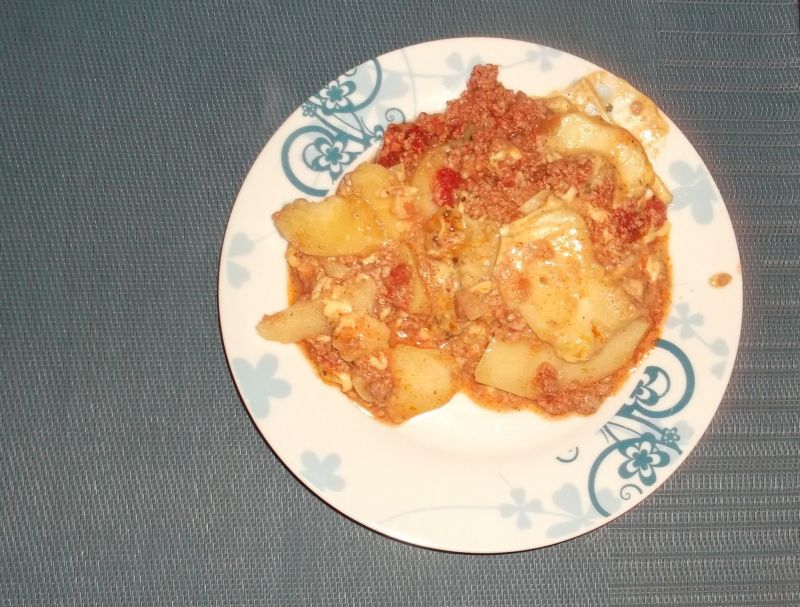 zapiekanka z ziemniakami i mięsem mielonym