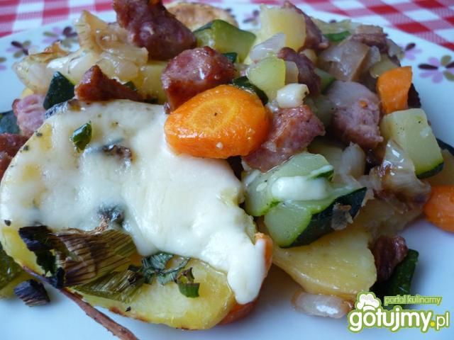 Zapiekanka z ziemniaków i cukinii