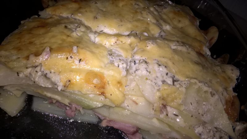 Zapiekanka z ziemniaków i kalarepy